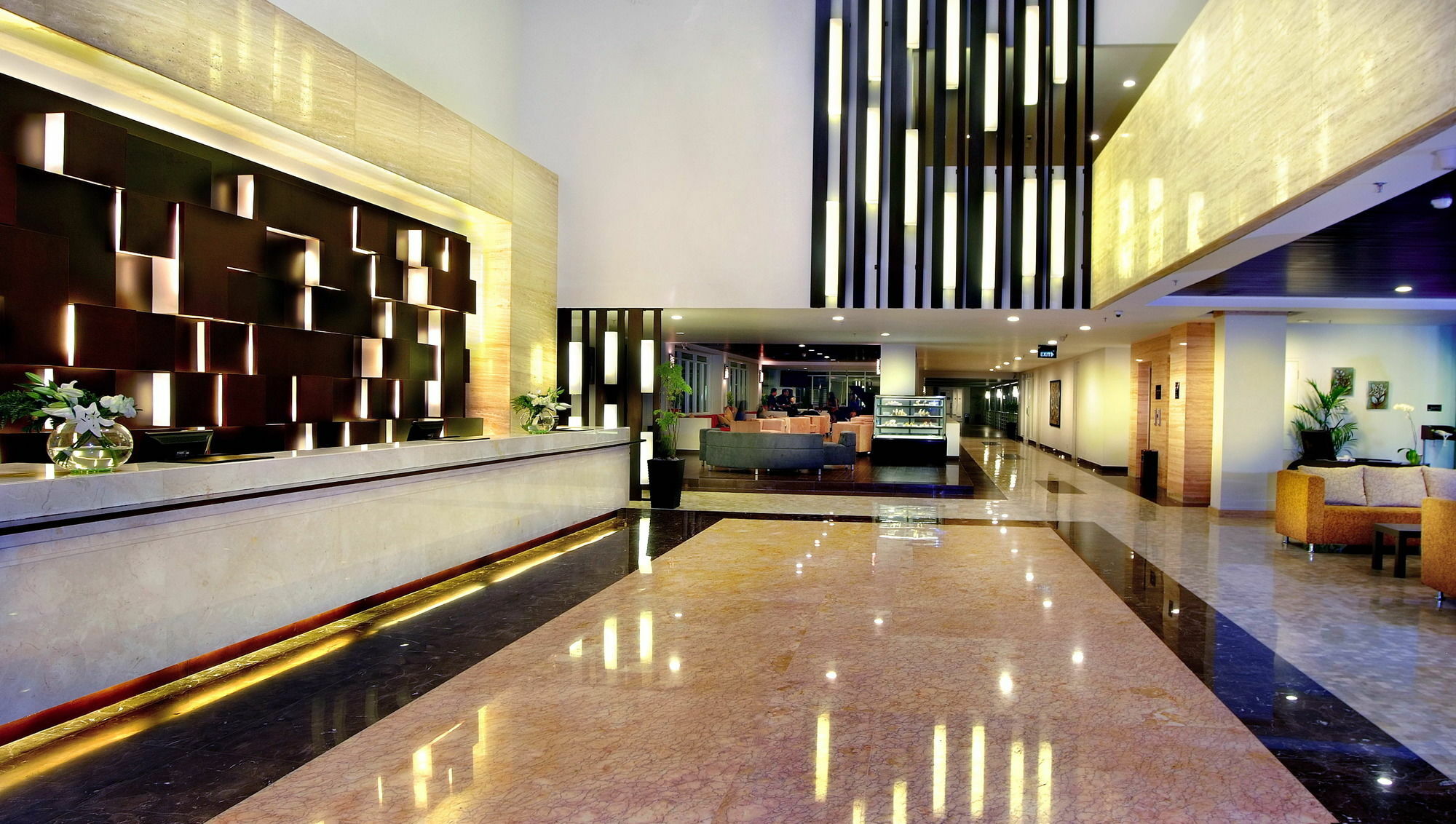 Aston Bogor Hotel And Resort Interior foto